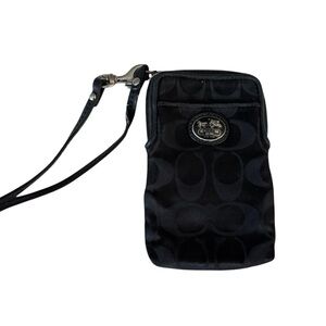 Coach Signature Wristlet Wallet - Black